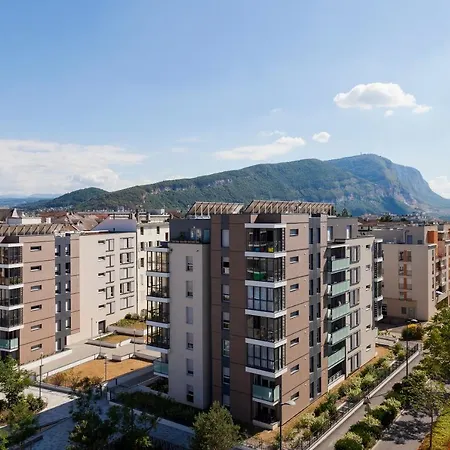Neho Porte De Geneve - Gare Annemasse