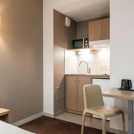 Hotel Neho Porte De Geneve - Gare 3*