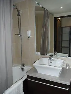 Neho Porte De Geneve - Gare Hotel Annemasse